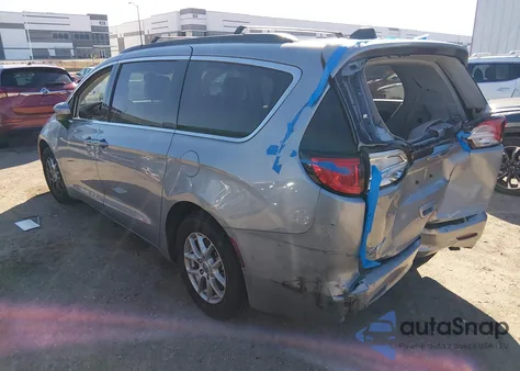 2021 Chrysler Voyager Lxi z USA, uszkodzony, nr VIN 2C4RC1DGXMR506474